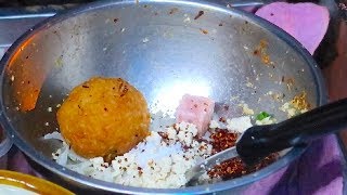 Crispy Rice Balls Salad YAM NAEM KHAO TOD  Thai Street Food [upl. by Eelyrehc]