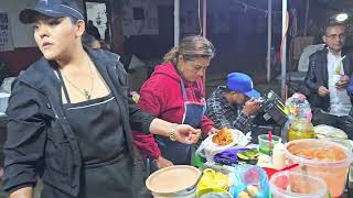 Cenando sabrosas enchiladas y sopes en Tzintzuntzan después de la Kuínchekua cotidiano399 [upl. by Timon]