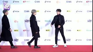 181225FullBTS arrived at SBS GAYO DAEJUN Red Carpet 2018 [upl. by Aivul484]