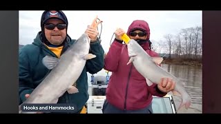 New Years Day Catfishing on the Ohio River [upl. by Leahplar]