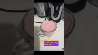 Muzlu ve çilekli smoothie 🍹🍌🍓 [upl. by Alamac]