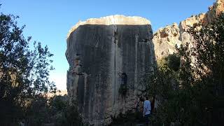 Rocklands Bouldering Creaking Heights 6cV5 [upl. by Muriah]