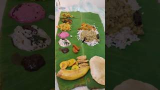 Oru onam sadhya kazhichalo🤤🤤🤤dubai youtubeshorts onam onamsadya [upl. by Iharas]