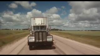 Assistir Filme Trucks  Comboio do Terror Dublado [upl. by Anelhtak]