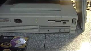 An Old CDROM Drive Plays a CDRW Disc [upl. by Divadnhoj]