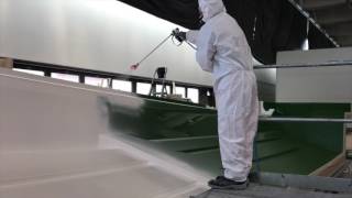 Applying GelCoat with Airless sprayer TECNOVER mod MARINE M12 [upl. by Randee]