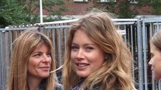 Doutzen Kroes bezoekt oude school [upl. by Anaigroeg]