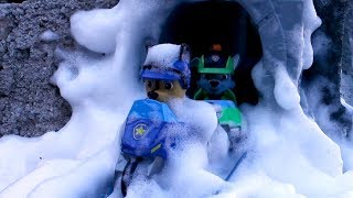 PATRULLA CANINA y la AVALANCHA PAW PATROL atrapados en la NIEVE Patrulla de cachorros SNOW [upl. by Dorej]