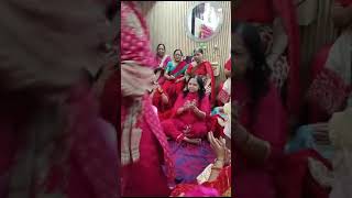 Dholki wajdi vich Kiran de 🌺 navratri special bhajan top trending sherawali maa ka bhajan MAA 💕 [upl. by Comfort]