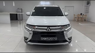 Mitsubishi Outlander 24 CVT Sunroof White 2015 Facelift Rear Entertainment  SNM5207D [upl. by Aiela]