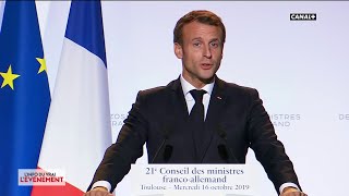 Port du voile  La réaction d’Emmanuel Macron et des députés [upl. by Wallie]