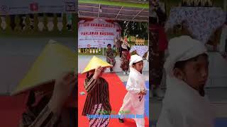 Fashion show  Hizqil sebagai Tuanku Imam Bonjol amp Dinda sebagai Gadis Desa di SDN Kramat Jegu II [upl. by Attehcnoc]