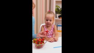 Easy Way to Prepare Strawberries for Your Little Ones 🍓👶 parentinghacks [upl. by Dasya]