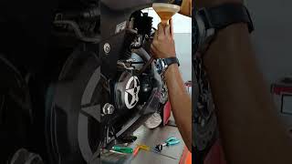 Engine oil change bike Xtreme 160r 4v my dream bikebikelover [upl. by Abbi235]