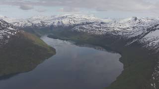 Kjøpsvik Tysfjorden fjell fjord kystlinje  Flying Over Norway [upl. by Shanan]