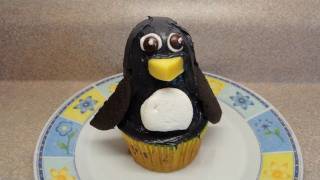 Decorating Cupcakes 43 Penguin [upl. by Mesics]