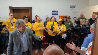 20240822 US Senator Sherrod Brown rally in Chillicothe [upl. by Teragramyram]