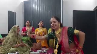 kinse khe meri guyiyaa ab dukh kinse khe song per kiya seema bhabhi ne dance ❣️❣️viralvideo [upl. by Filmer964]