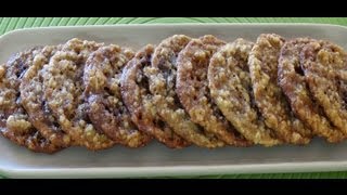 How to Make Crispy Oatmeal Chocolate Cookies [upl. by Atinuaj545]