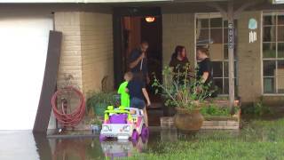 Pearland homeowners cleaning up after flood [upl. by Lemra873]