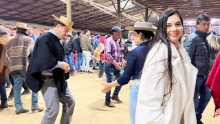 Que chulada de lindas mujeres  LA LIEBRADA EN MARCHIHUE  LOS VILLANOS DE COLTAUCO [upl. by Lazes]