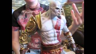 Kratos Polystone Statue SIDESHOW Review RUS [upl. by Suoilenroc]