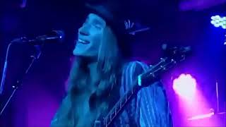 Sawyer Fredericks Cantando What a Wonderfull World [upl. by Tinor]