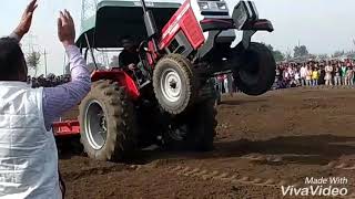 Massey 9500 tractor stand nice tractor [upl. by Nahs]