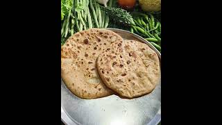 Tomata pyaj diye chutney aloo paratha Sathi khet Bodo Maja yummyrecipe cooking aloo paratha [upl. by Cyndie]