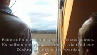 Sonnenschutzfolie verlegen an einem Dachfenster [upl. by Acirem620]