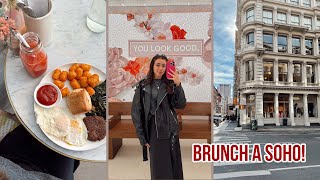 BRUNCH E SHOPPING A SOHO 🍎 parte uno  NYC VLOG 171024 [upl. by Nahtannhoj]