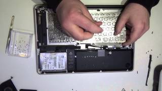 Macbook Pro A1286 Keyboard replacement Как заменить клавиатуру Macbook Pro A1286 [upl. by Schrader]