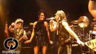 Alejandra Guzman y ModerattoSentimental en vivo LA 2011 [upl. by Anerok]