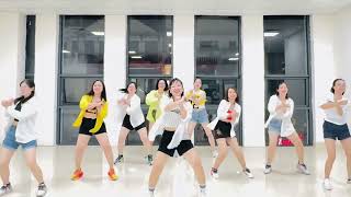 Xem em như chẳng may remixZumbaFitness [upl. by Eidnak556]