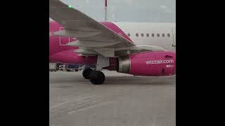 Wizz air at the airportshors [upl. by Oemor]