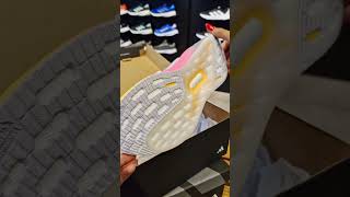 🚀 Adidas Ultraboost 5 más energía más kilómetros en cada carrera [upl. by Lemuel]