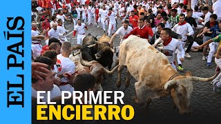 SAN FERMÍN 2024  Así ha sido el primer encierro de los Sanfermines en Pamplona  EL PAÍS [upl. by Chuu]