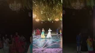 Kamariya  WEDDING DANCE by Eshani and Shivani  Garba x Shuffle  LEARN this on DesiFuzeCom [upl. by Lumbard410]