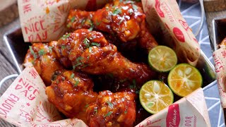 Super Easy Oven Baked Crispy Buffalo Wings No Fry Recipe Extreme Spicy Chicken Wings Recipe [upl. by Enamrej]