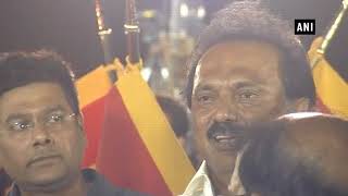 Karunanidhi funeral MK Stalin family break down at Marina beach [upl. by Granger]