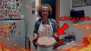 FOCACCIA CON CIPOLLATA  Ricetta semplice e gustosa  Ili in Cucina [upl. by Annodas]