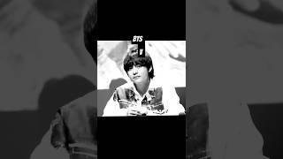 Bts kimtaehyung addictionbts btsshorts btsarmyboy btsarmygirl btsarmyforever thv [upl. by Derry]