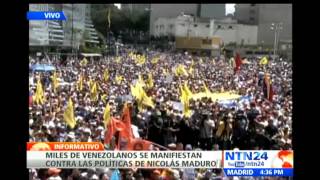 Miles de manifestantes se concentran en las calles de Venezuela contra las políticas de Maduro [upl. by Acinorrev892]