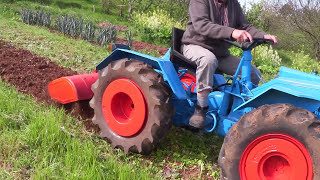 👉 Tractor PASQUALI 956603 ► Tractor trabajando  tuhuertofacil [upl. by Cleveland402]