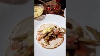 Tacos con carne de cerdo pimientos caramelizados pico de gallo y mayonesa de curry [upl. by Arahsak]