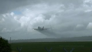 Heavy plane in heavy rain  Takeoff of Silk Way Airlines Boeing 747 4KSW888 at Hamburg Airport [upl. by Frodi483]