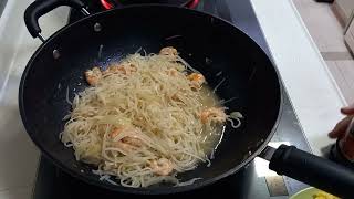 Pad Thai Rice NoodlesCook with Egg and ShrimpSIMPLENG LUTO SA MASAMACAUmareiballanovlogs [upl. by Nuzzi126]