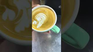 Art baristas latteartclass coffeeart coffee baristashouse coffeedecoration latteart latte [upl. by Nnail773]