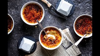 Crème brûlée parfumée au fromage de chèvre frais [upl. by Sidalg]