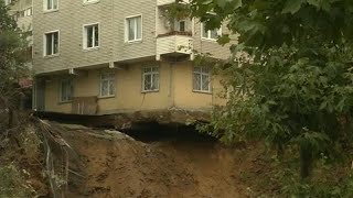 a fourstorey building collapse after a landslide [upl. by Katlaps]